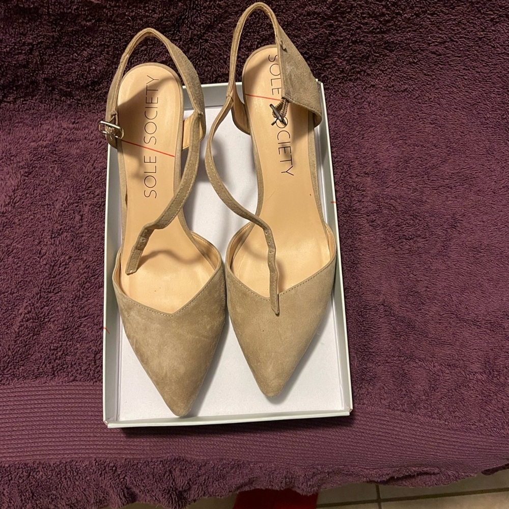 Shoes - Picture 2 of 3